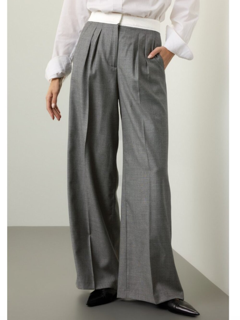 Officine Générale Elia Trousers Size US 6